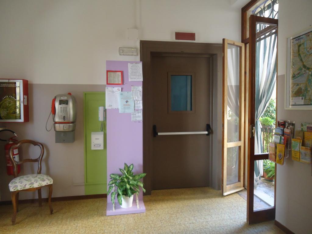 Protezione Della Giovane - Female Hostel Verona Exterior photo